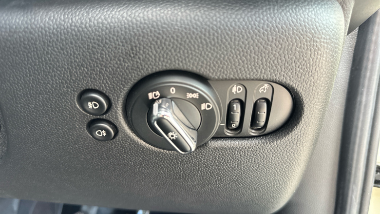 MINI Hatchback 1.5 One Classic II 5dr Petrol Hatchback